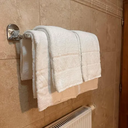 Grande 3* Τσέλιε